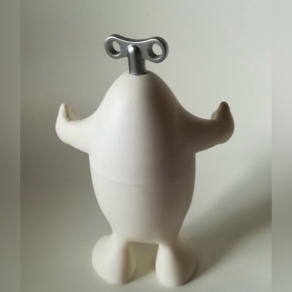 New in open box alessi salt mill - Picture 5 of 9